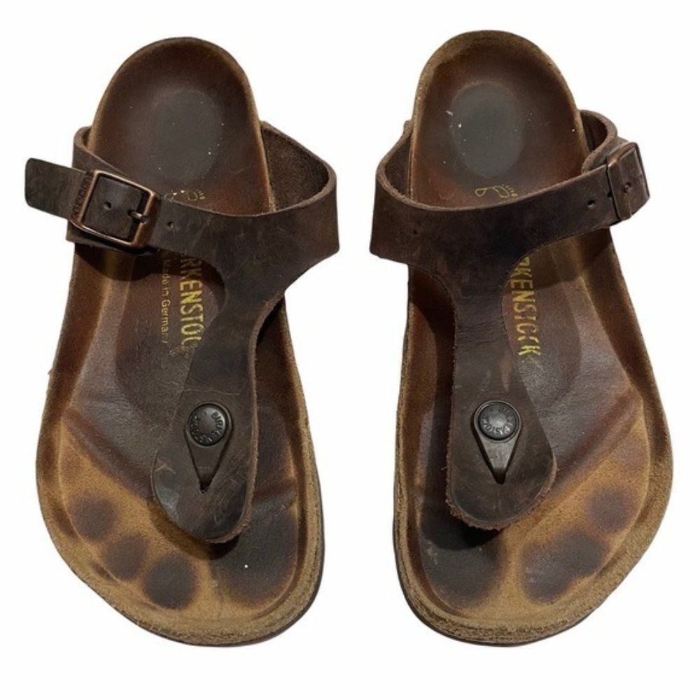 Birkenstock Gizeh Leather T-Strap Sandals